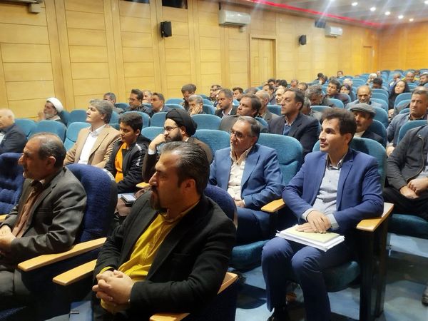 اجرای طرح هر محله یک خادم هلال در تویسرکان