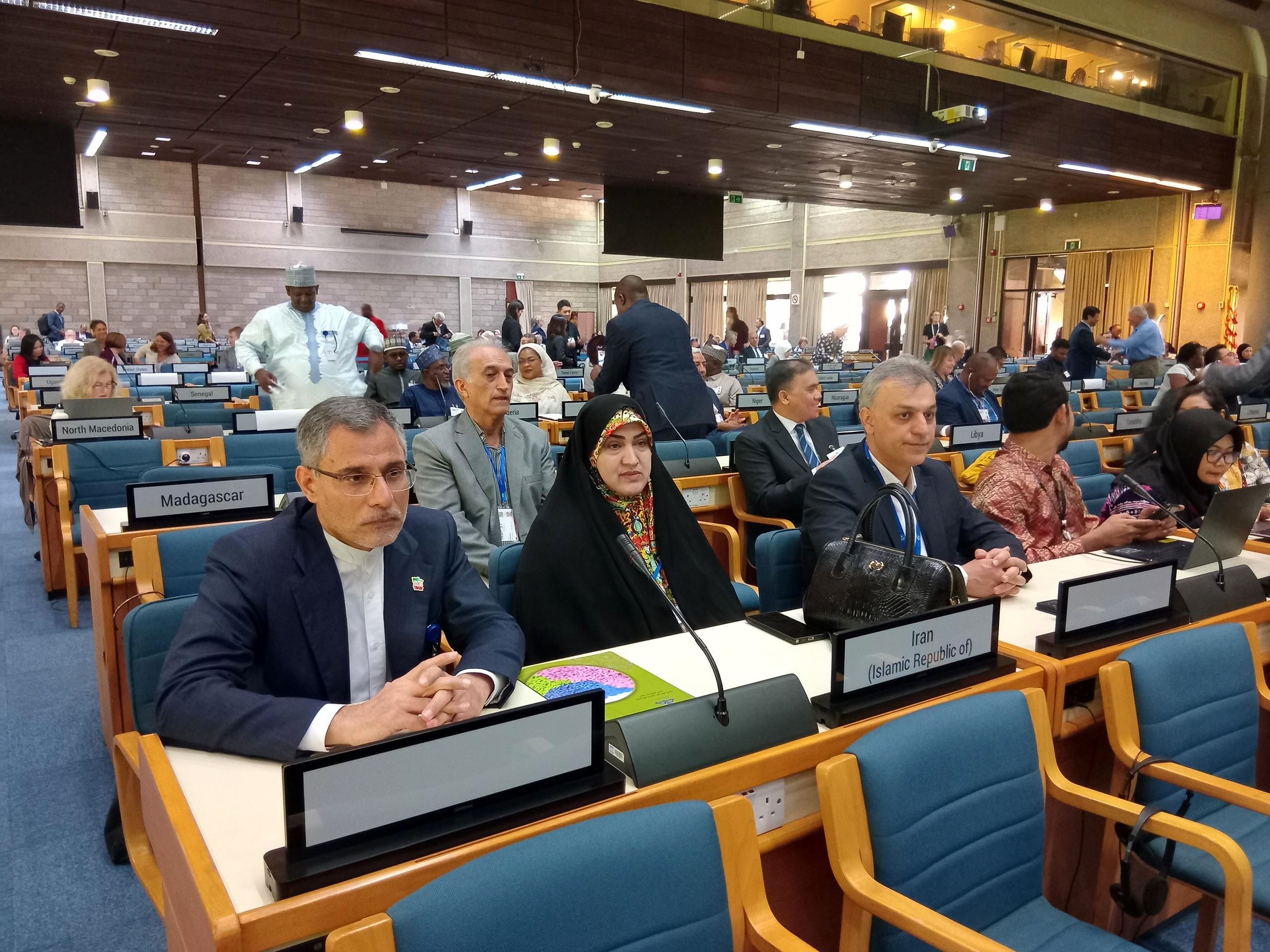 رییس فراکسیون محیط زیست مجلس به نشست پروتکل مونترال در نایروبی رفت