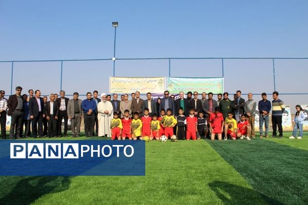 افتتاح زمین چمن روستای خوجان 