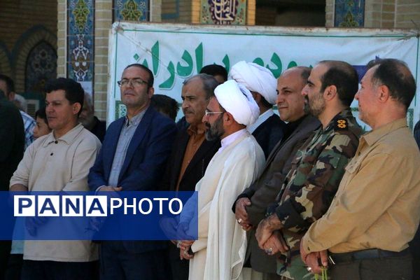 آیین غبارروبی و گلباران مزار شهدا در آستان امامزاده بی‌بی سکینه خاتون (س)