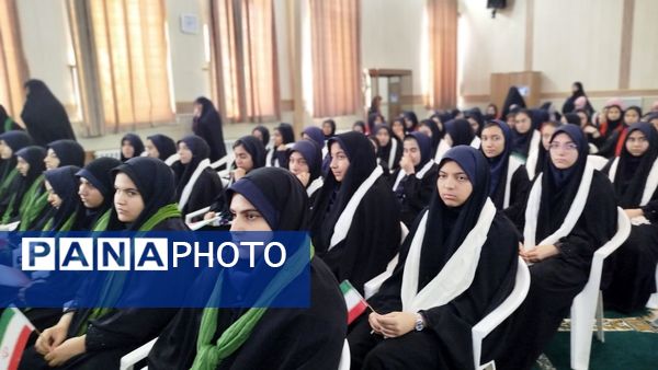 نواخته شدن زنگ ایثار و شهادت در دبیرستان شاهد خاندان قفلی ناحیه ۷