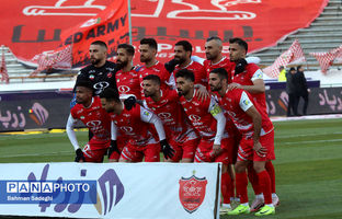 دفاع راست کایسری‌اسپوردر نزدیکی اردوگاه پرسپولیسی‌ها 