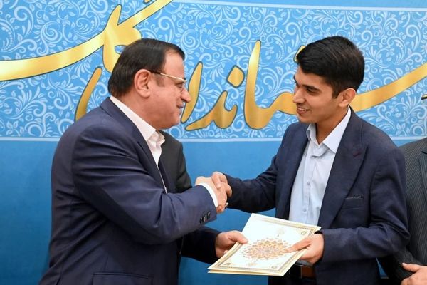 دانش‌آموزخبرنگار خبرگزاری پانا مشاور استاندار گلستان شد
