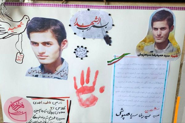 اجرای طرح «لاله‌های روشن» در دبیرستان هیات امنایی فرزانگان با هدف ترویج فرهنگ ایثار