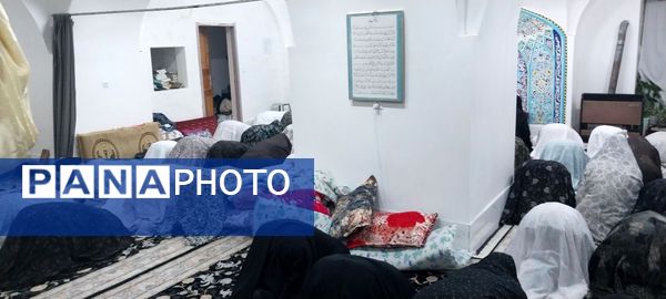 بانوان فدافن  زمزمه‌های ایمان در خلوت نورانی اعتکاف مسجد جامع