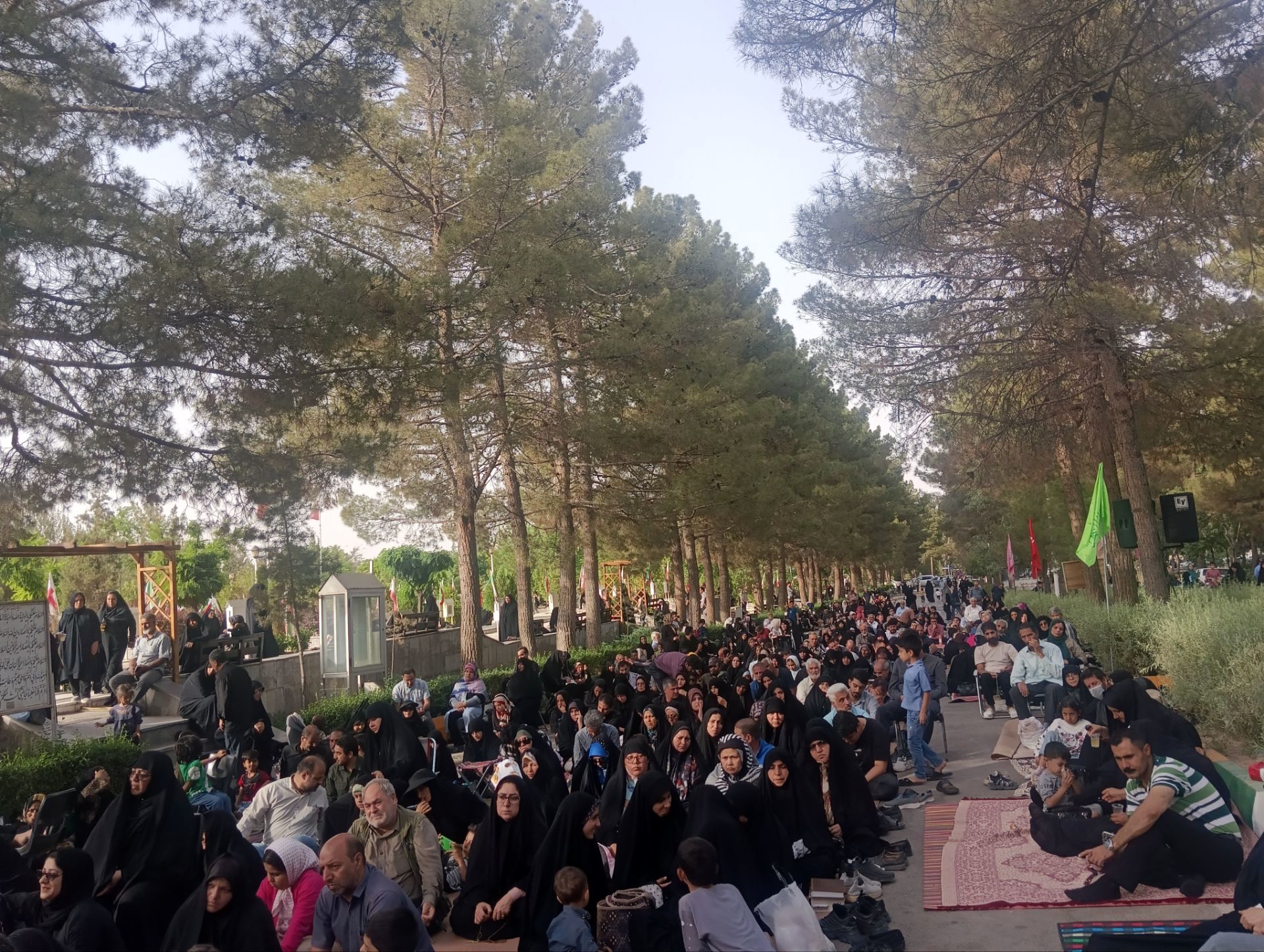 برگزاری دعای پر فضیلت عرفه در بهشت رضا(ع) مشهد