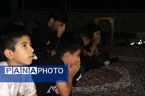 مراسم عزاداری شب هفتم محرم در مسجد امام هادی(ع) شهرکرد