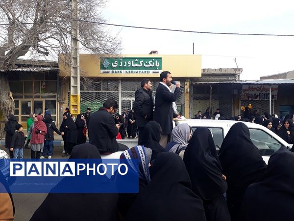 جلوه‌هایی از حماسه آفرینی مردم شیروان در راهپیمایی ۲۲ بهمن 