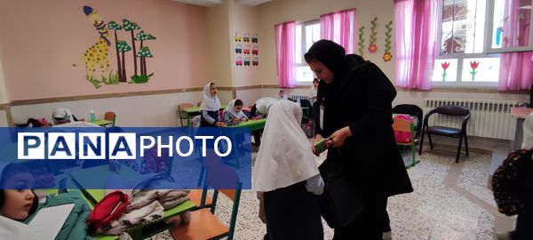 مسابقات استعداد یابی دارت در دبستان دخترانه آزادی شیروان