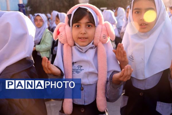 صبحگاه دانش در دبستان رجبی گرگان