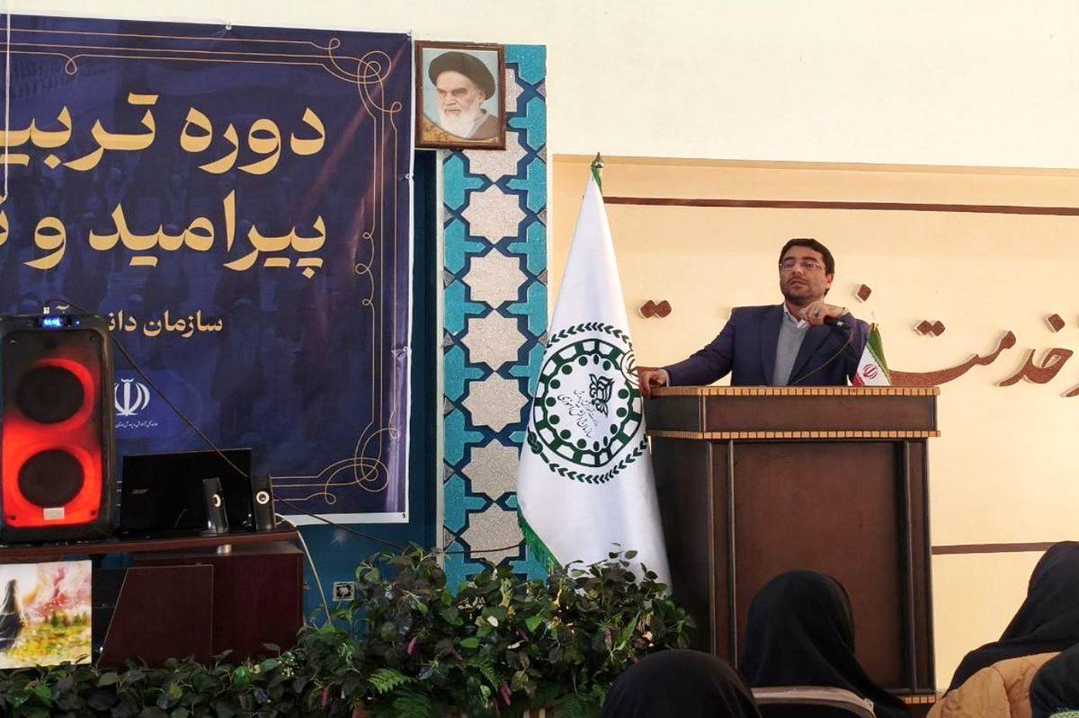 هدف‌گذاری تربیت مربی پرامید دستیابی به مدل عملیاتی مدارس تمام تشکیلاتی است