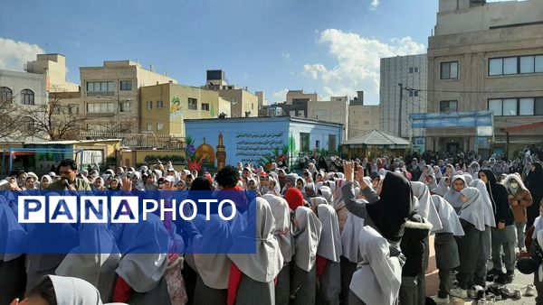 اجرای برنامه فرهنگی و عروسکی پیک دانایی در دبستان نیایش