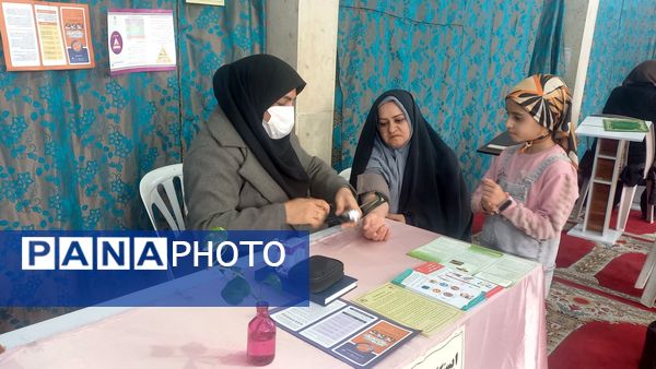 برگزاری «میز خدمت ویژه بانوان» به مناسبت میلاد حضرت فاطمه زهرا (س) در فیروزان