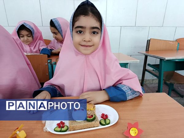 روز جهانی تخم‌مرغ در دبستان شهید هادی آریایی 