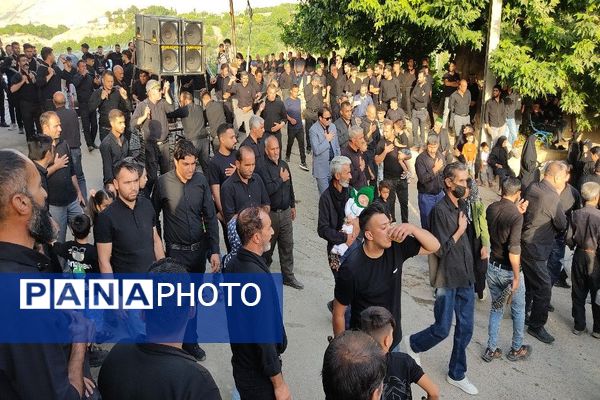 مراسم عزاداری و زنجیرزنی هیئات مذهبی شهر بار در روز تاسوعا حسینی 