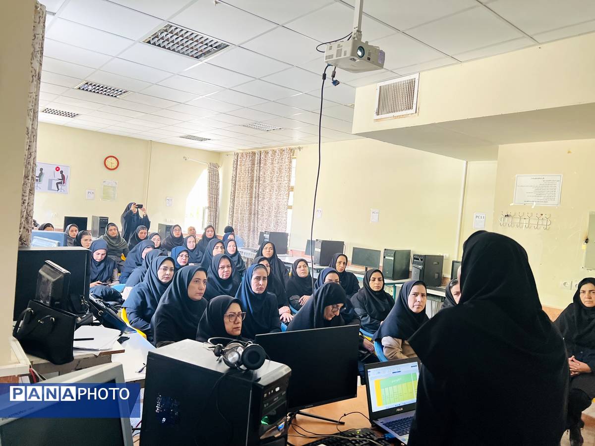 برگزاری روز دوم کارگاه توانا با حضور جمعی از مدیران و معلمان در سملقان