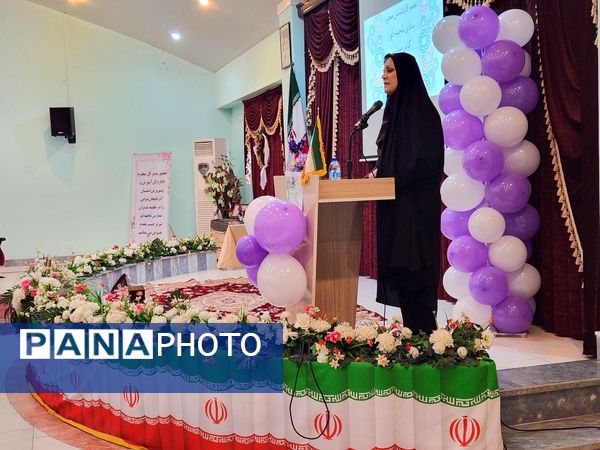 همایش گفتمان سازی الگوی سوم زن مسلمان و کنشگری جمعیت در تبریز