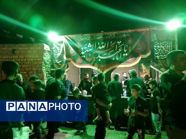 برپایی موکب به همت خادمان مردمی در خلیل آباد