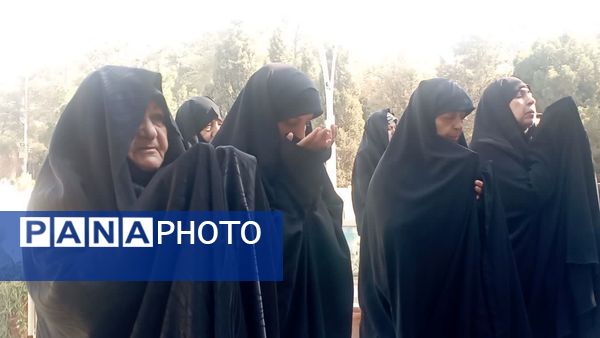 اقامه نماز باران در گلستان شهدا اصفهان به امامت  حضرت آیت‌ الله مهدوی