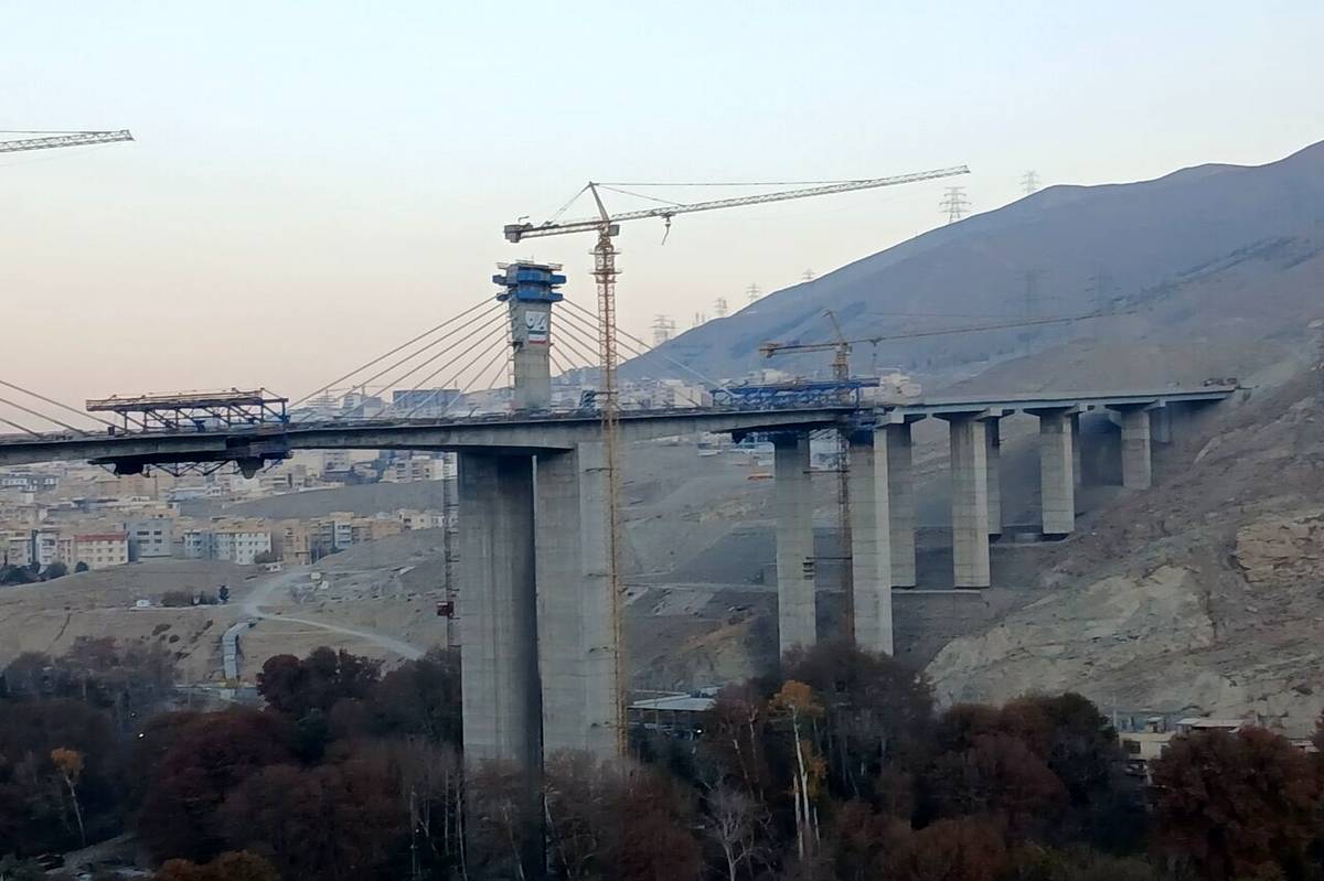 بازدید وزیر راه و شهرسازی از پروژه کنارگذر آزادراه شمالی کرج