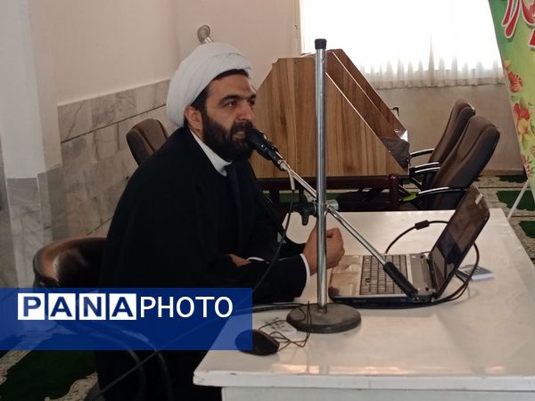 جلسه هدایت تحصیلی ویژه اولیای دانش آموزان پایه نهم دبیرستان میثاق 