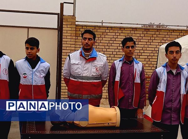 مانور زلزله در مدرسه امیرالمومنین شهرستان ملارد