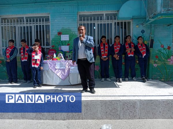 جشن عاطفه ها دردبستان شهید رجایی دوره دوم 