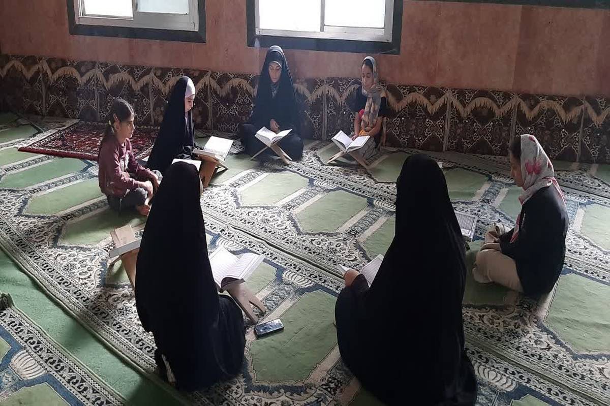 حضور پرشور خردسالان و نوجوانان در کلاس‌های قرآنی