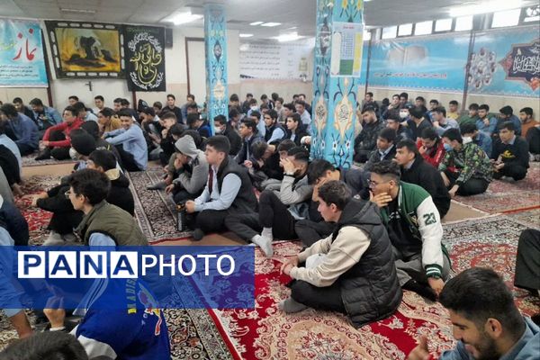 سلسله جلسات گفتمان دینی و مشاوره خانواده در هنرستان موفقیان