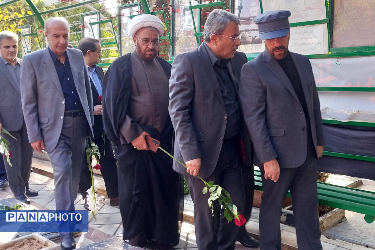 غبار روبی گلزار شهدا شیراز