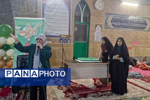 فشافویه میزبان خلوت عاشقانه دانش آموزان در نخستین روز اعتکاف همزمان با ولادت حضرت علی (ع)