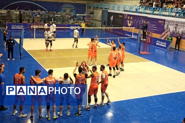 تقابل حساس سایپا ورامین و صنعتگران امید در هفته دوم لیگ برتر والیبال