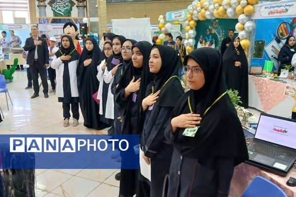 برگزاری نمایشگاه دستاوردهای دانش آموزان مدارس حکمت نبوی. ناحیه دو شهرری 