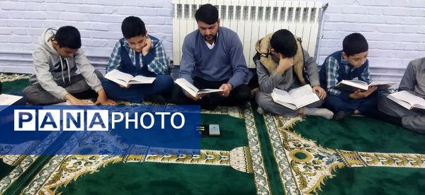 سومین جلسه گفتمان دینی در دبستان پسرانه فضیلت