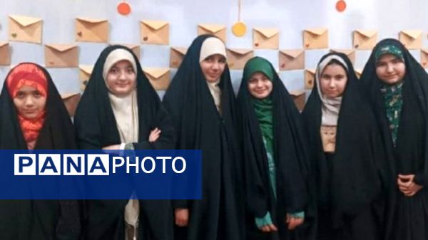 حضور پرشور دانش‌آموزان در آیین اعتکاف مسجد خیمه انتظار