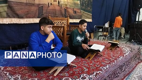 دم دمای اذان و قرائت آیاتی چند از قرآن 