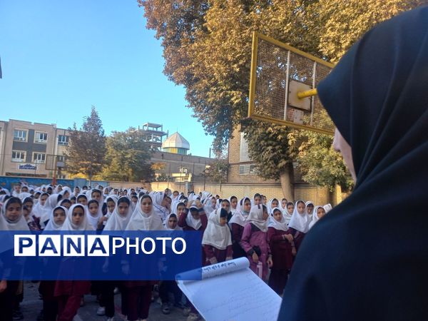 جلسه توجیهی  سفیران سلامت دبستان دخترانه شطیطه۲