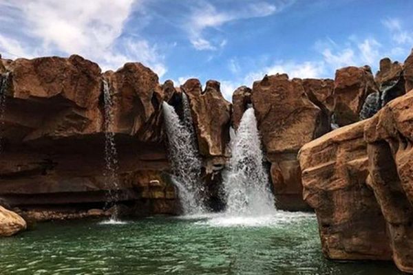 جان گرفتن دوباره آبشار افرینه پس از ماه‌ها خشکی