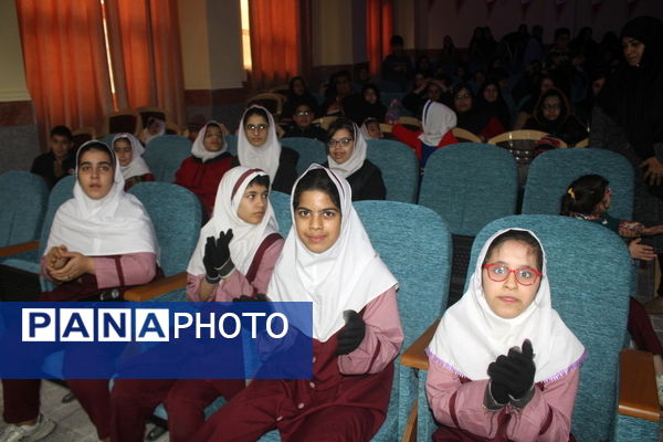 جشن دانش‌آموزان مدارس استثنایی شهرستان بوشهر به‌مناسبت میلاد حضرت زهرا (س) و روز مادر