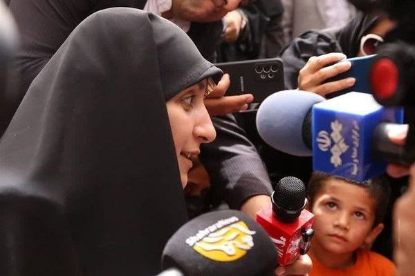 بررسی طرح‌های حمایتی ویژه برای مهاجران افغانستانی در شرایط خاص