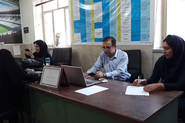 فرایند انتخاب رشته کنکور فرهنگیان در واحد مشاوره مدیریت آموزش و پرورش ورامین 