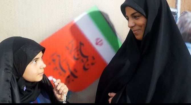 به  عشق اباعبدالله الحسین ،هر خانه یک پرچم