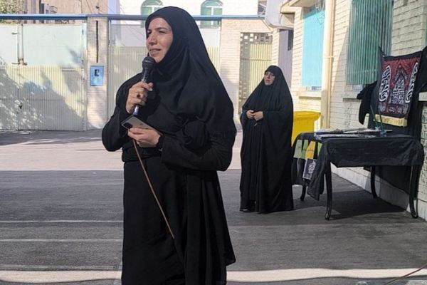 تجدیدِ پیمان با انقلاب و اهل بیت(ع) در روز ۱۳ آبان