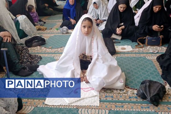 نماز جمعه امید دل‌های خسته برای مؤمنان 