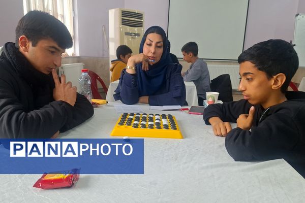 المپیاد رویش رقابتی مفرح و جذاب با حضور دانش‌آموزان  پسر مقطع متوسطه ناحیه ۳شیراز 