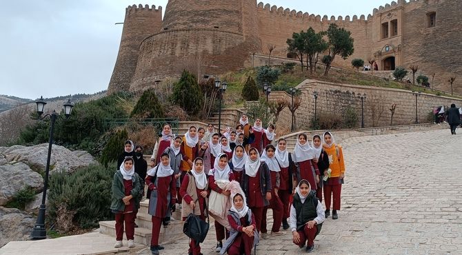 از بام لرستان تا عمق تاریخ: اردوی بازدید از قلعه فلک‌الافلاک