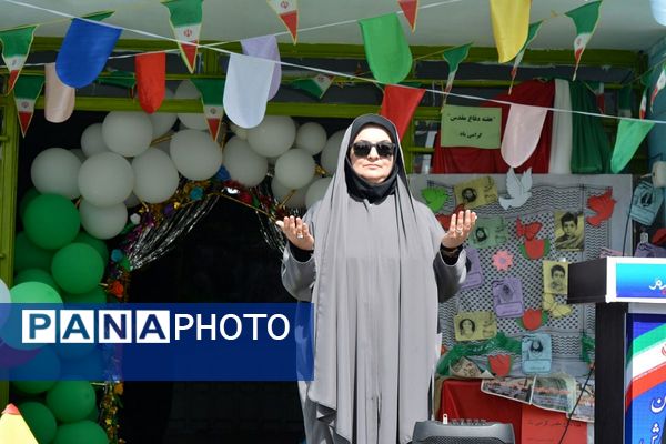 برگزاری جشن شکوفه‌های کلاس اولی دربهارستان‌دو