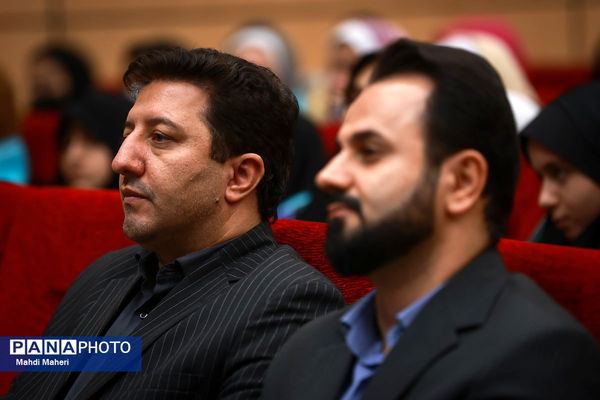 مراسم آموزش کاروان‌های عمره دانش‌آموزی به دانش‌آموزان عازم سرزمین وحی