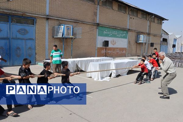 جشنواره فرهنگی و بومی محلی و نمایشگاه دستاوردهای روستائیان بخش کهریزک 