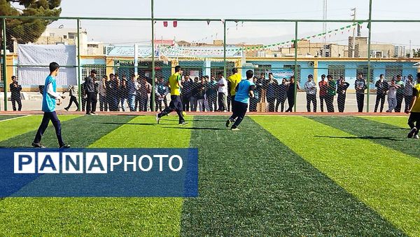 گذری بر روز های دوم و سوم از مسابقات فوتبال دبیرستان شاهد ابوذر غفاری نیشابور 